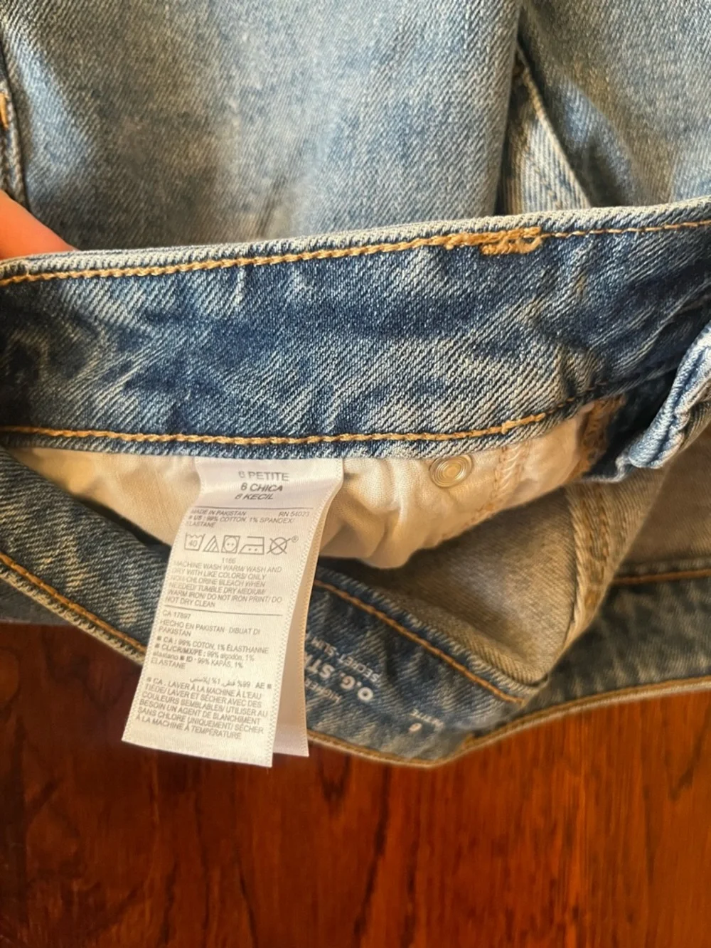 Old Navy Light Blue Straight Leg Jeans - Picture 3 of 5